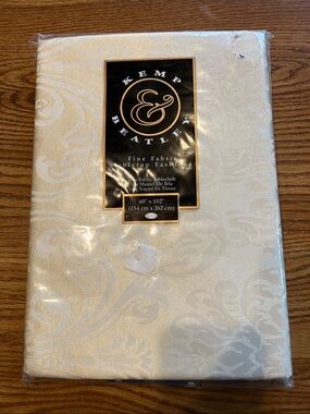 Kemp & Beatley Fine Fabric Tablecloth 60”x102”
